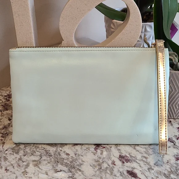 NWOT White House Black Market Mint colored Wristlet - Picture 2 of 7